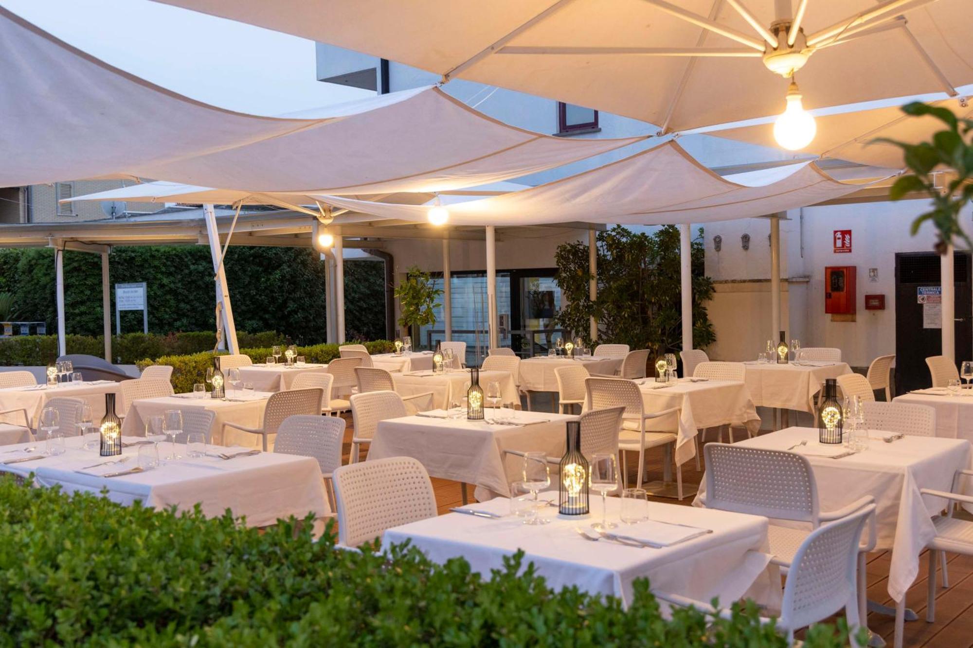 Best Western Hotel Rome Airport Fiumicino Exterior photo