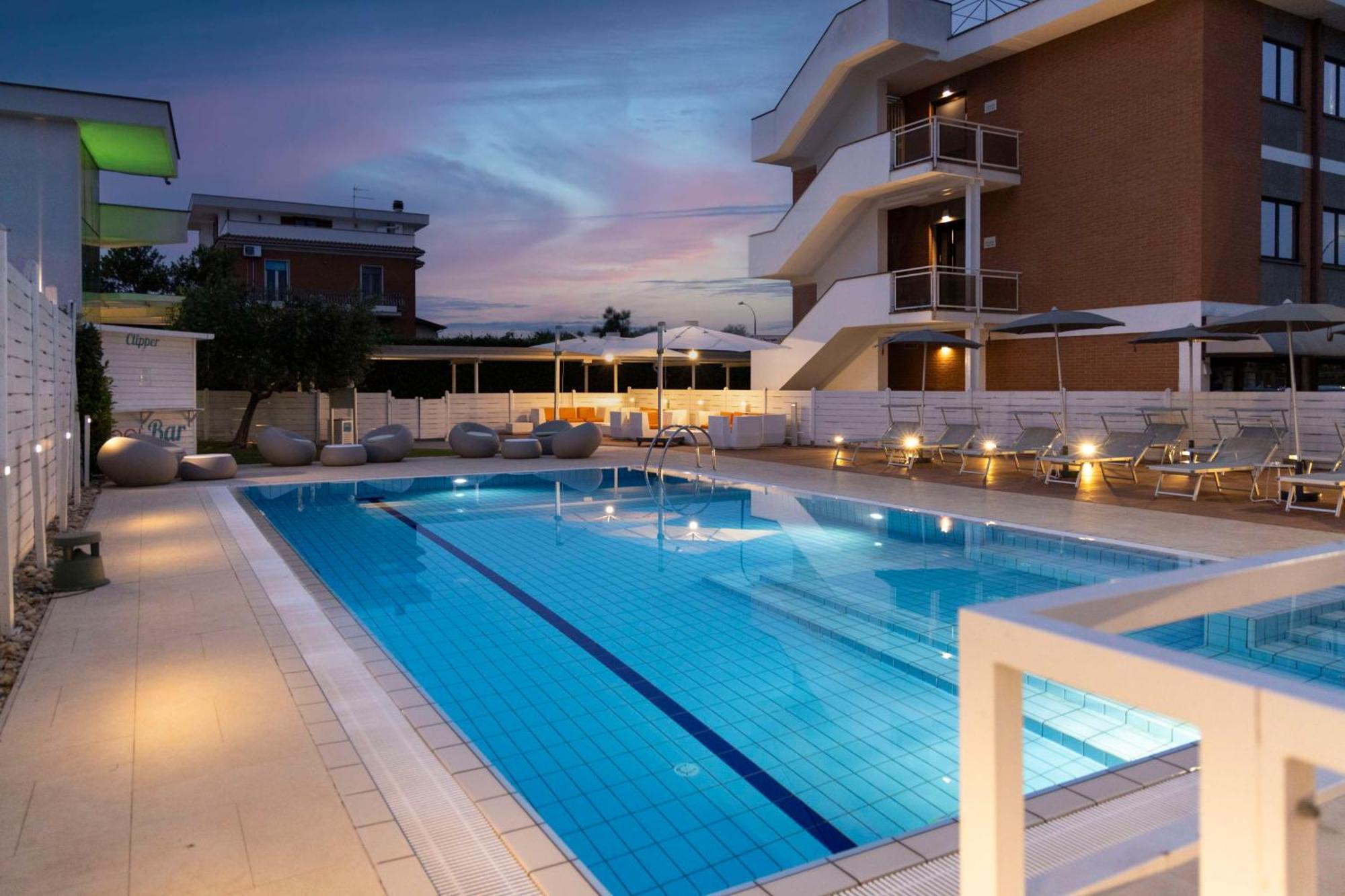 Best Western Hotel Rome Airport Fiumicino Exterior photo