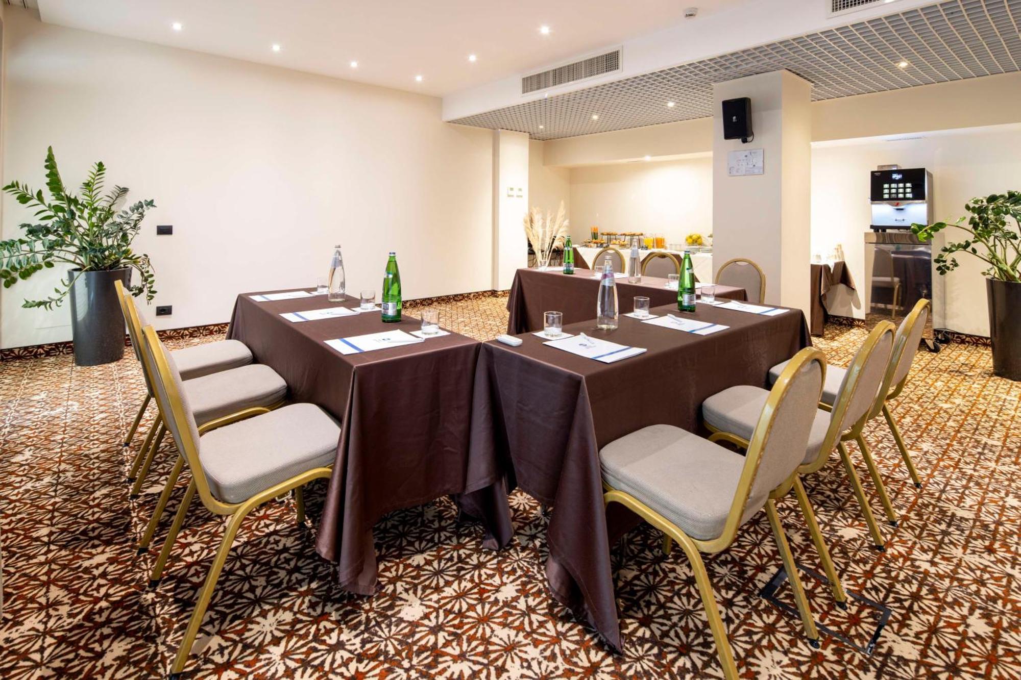 Best Western Hotel Rome Airport Fiumicino Exterior photo