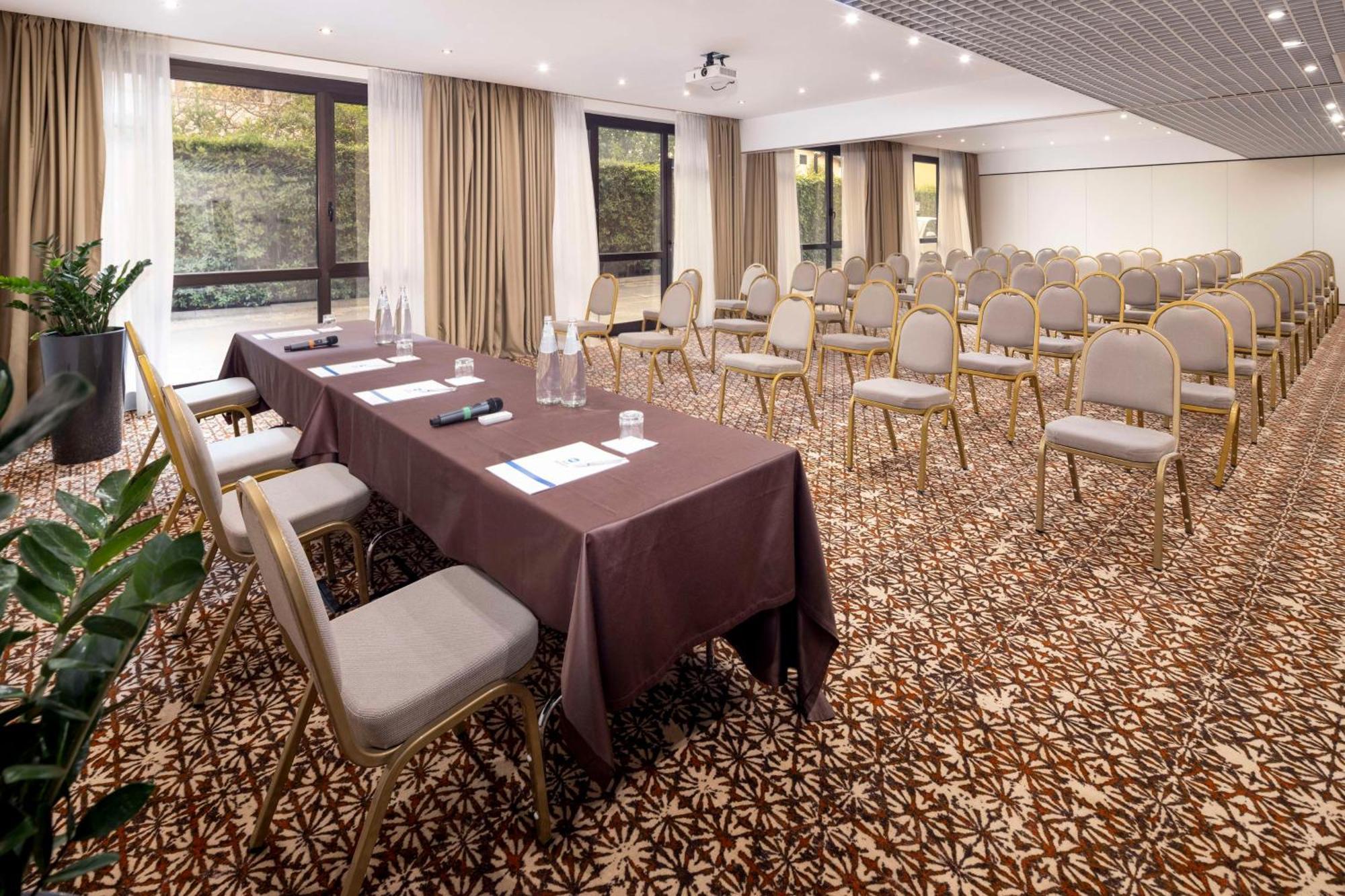 Best Western Hotel Rome Airport Fiumicino Exterior photo